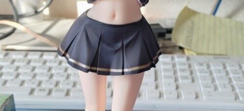 【画像】美少女フィギュアのスカート脱がしてみたｗｗｗｗｗｗ